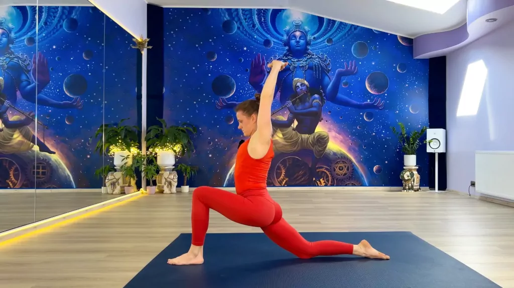 Teine tund – Surya Namaskar (Päiksetervitus )